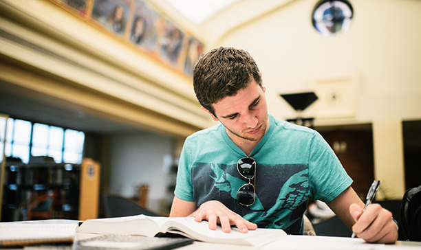Scholarships &amp; Grants | Financial Aid | The University of Scranton